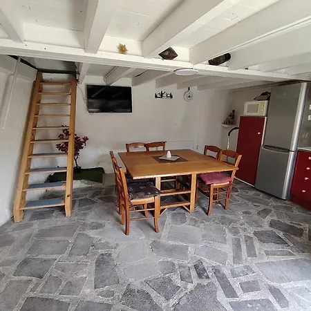 Les Granges Hébergement de vacances *